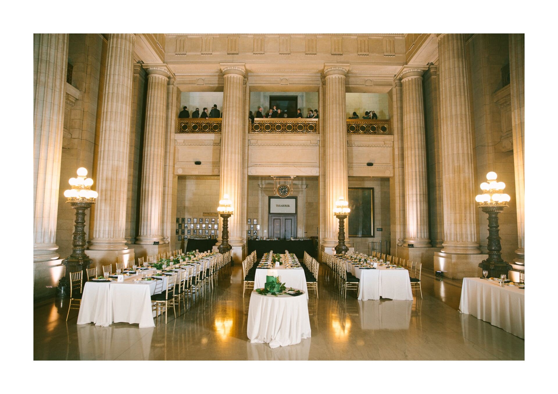 Cleveland City Hall Rotunda Wedding Photos 2 22.jpg