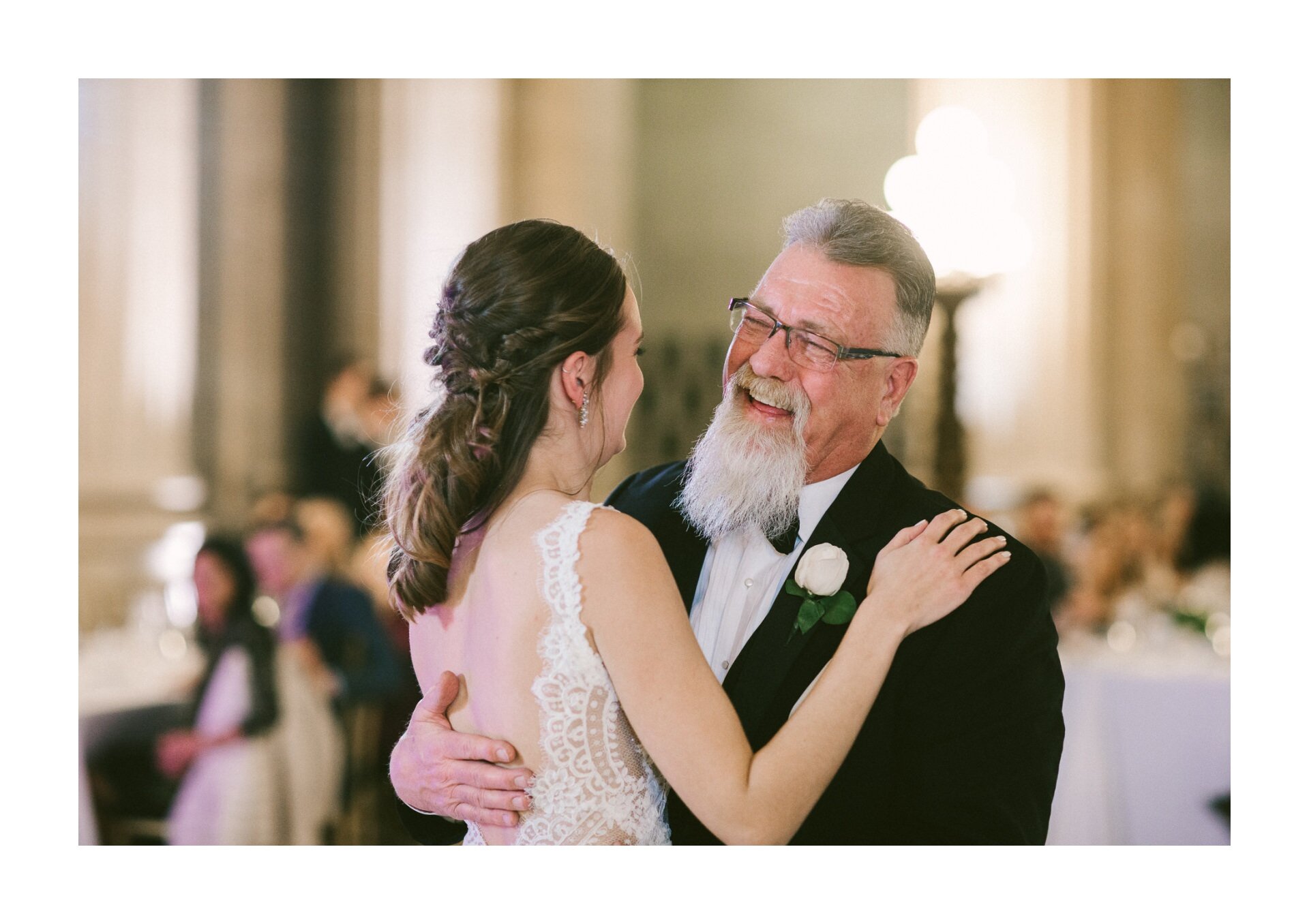 Cleveland City Hall Rotunda Wedding Photos 2 34.jpg