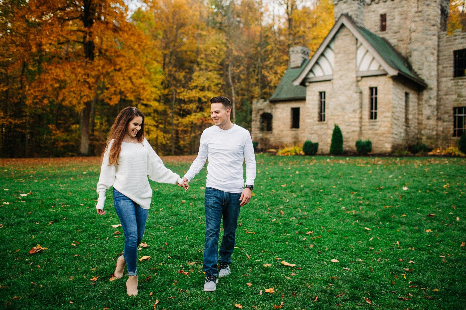 Cleveland Fall Engagement Photos in Chagrin Falls 11.jpg