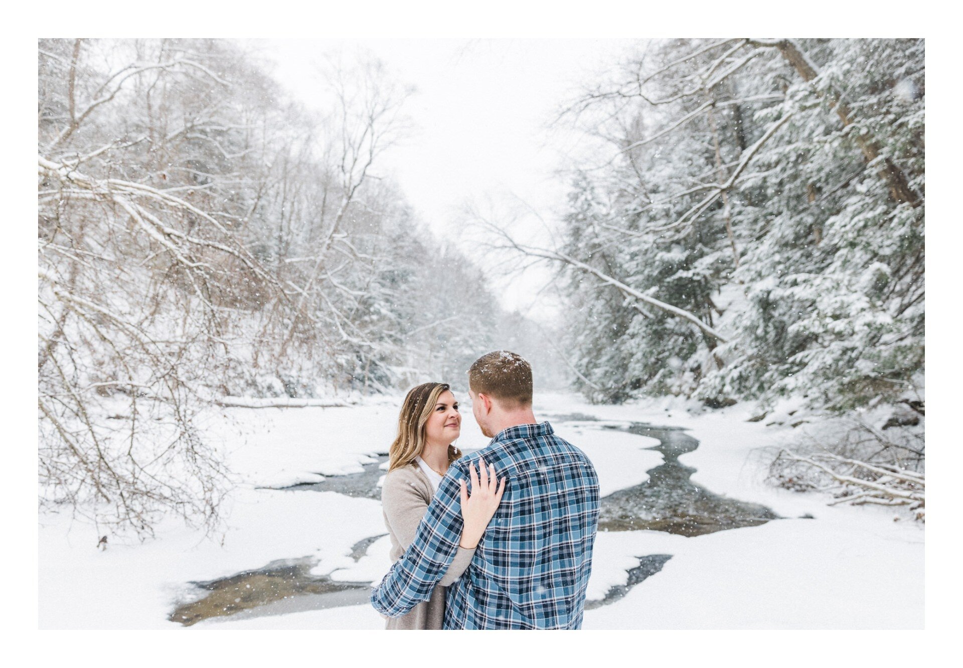 Chargrin Falls Winter Engagement Photos 7.jpg