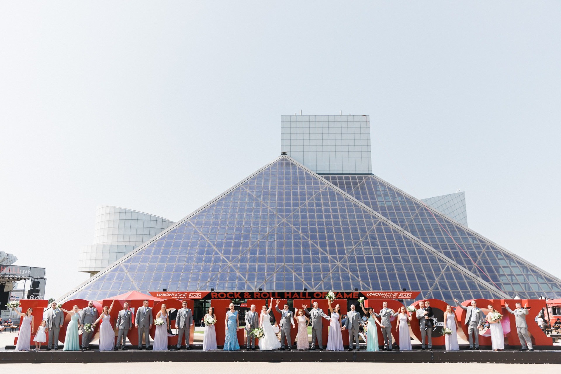 Cleveland Wedding Photographer at Marriott Hotel 01 21.jpg