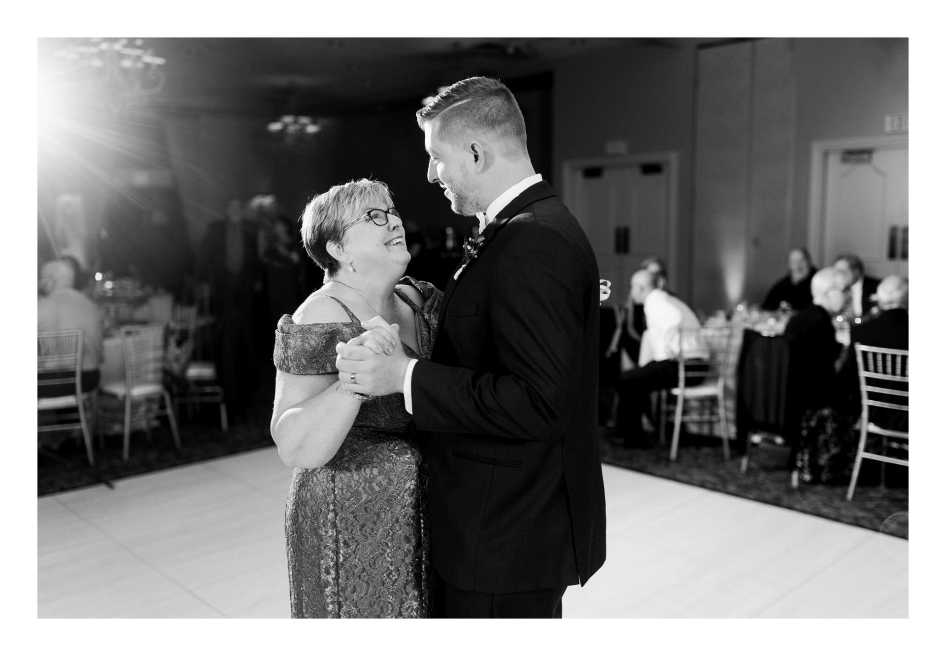 Blue Heron Wedding Photographer in Cleveland 02 7.jpg