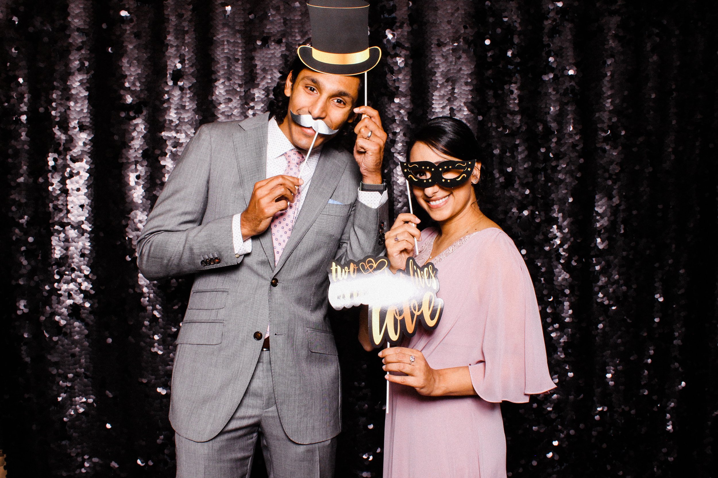 00069 Blue Heron Wedding Photobooth.jpg