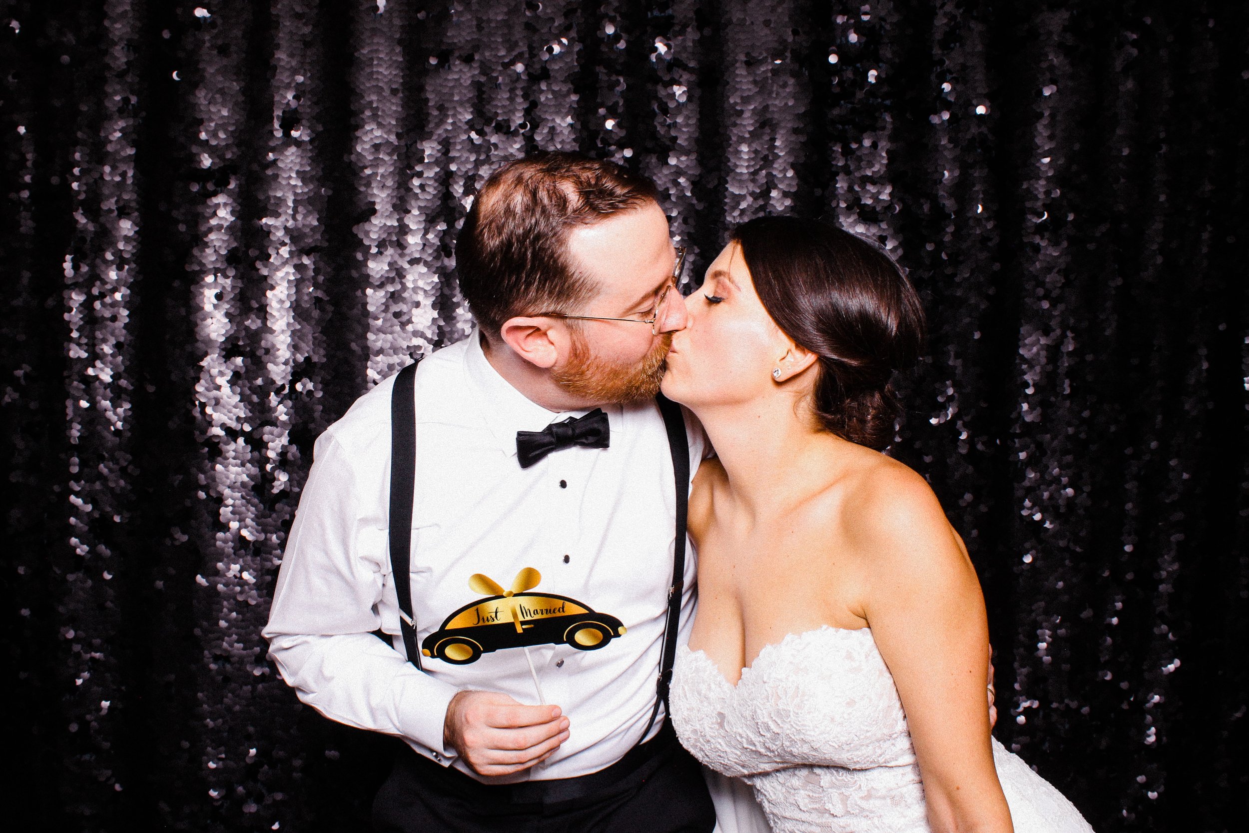 00222 Blue Heron Wedding Photobooth.jpg