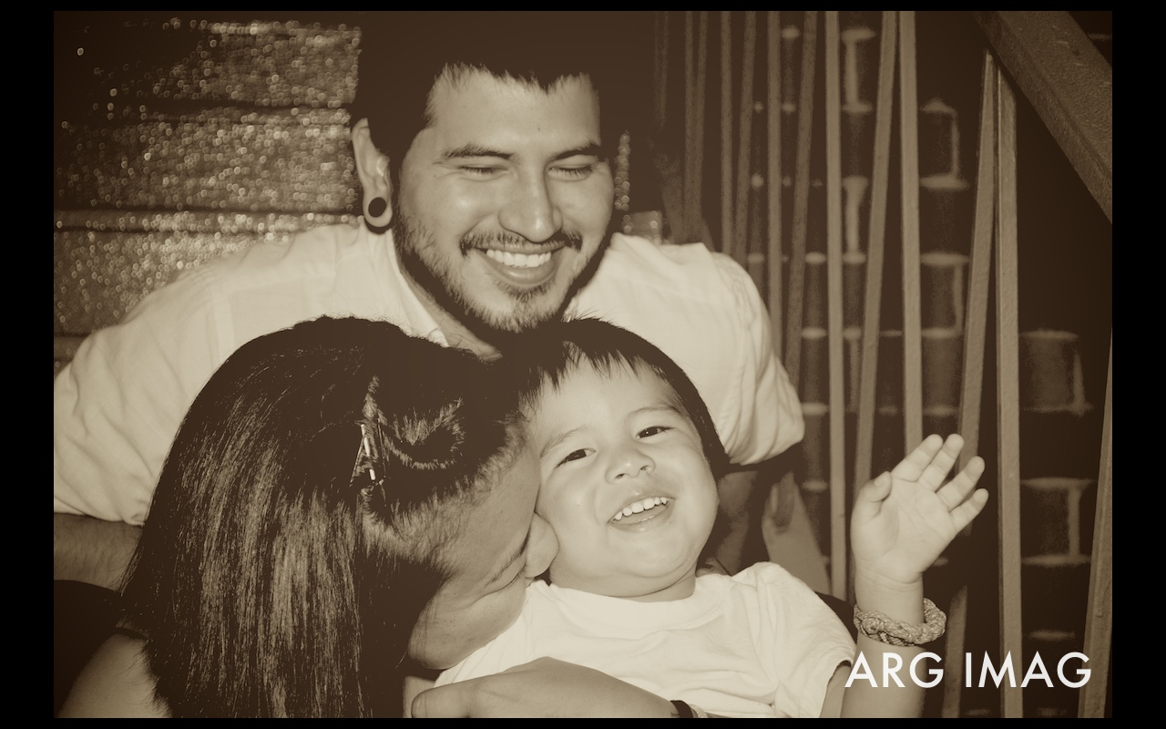 All time favorite image from the evening! What's not to love about this family?!