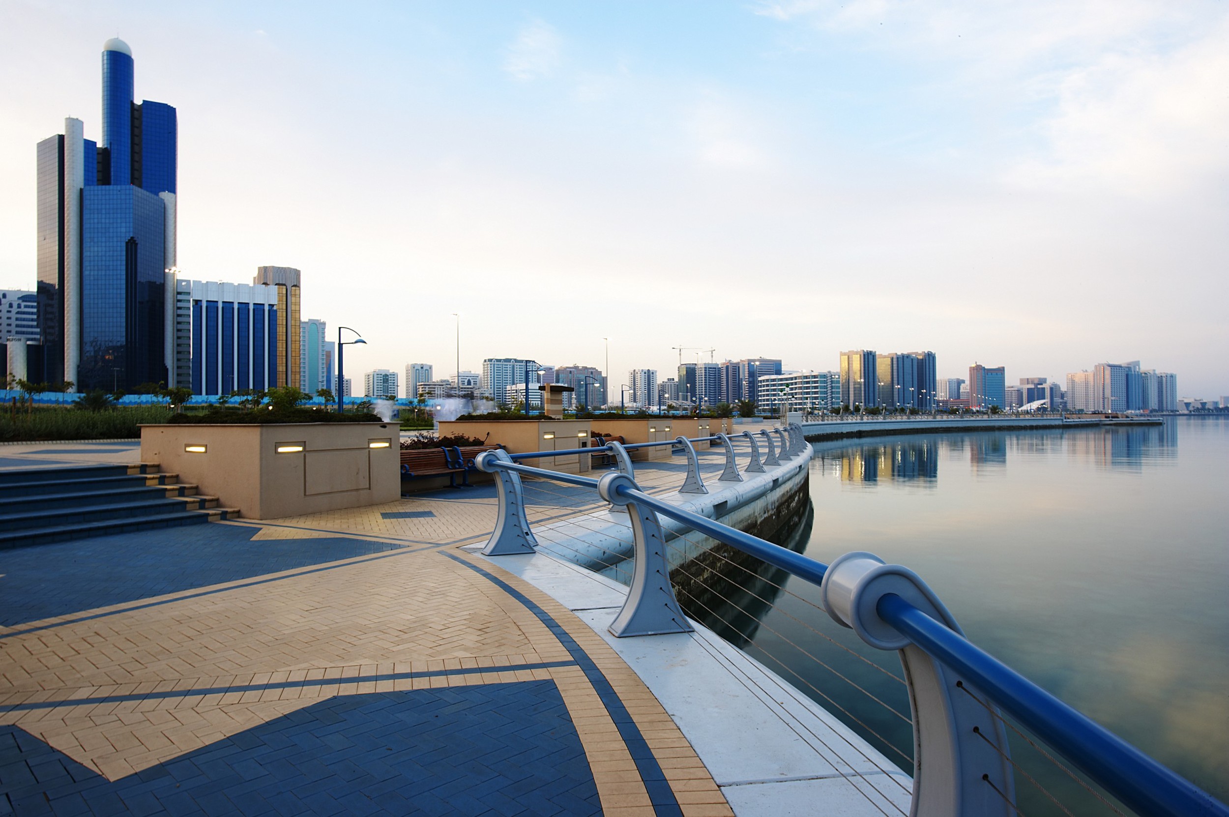 abudhabi.jpg