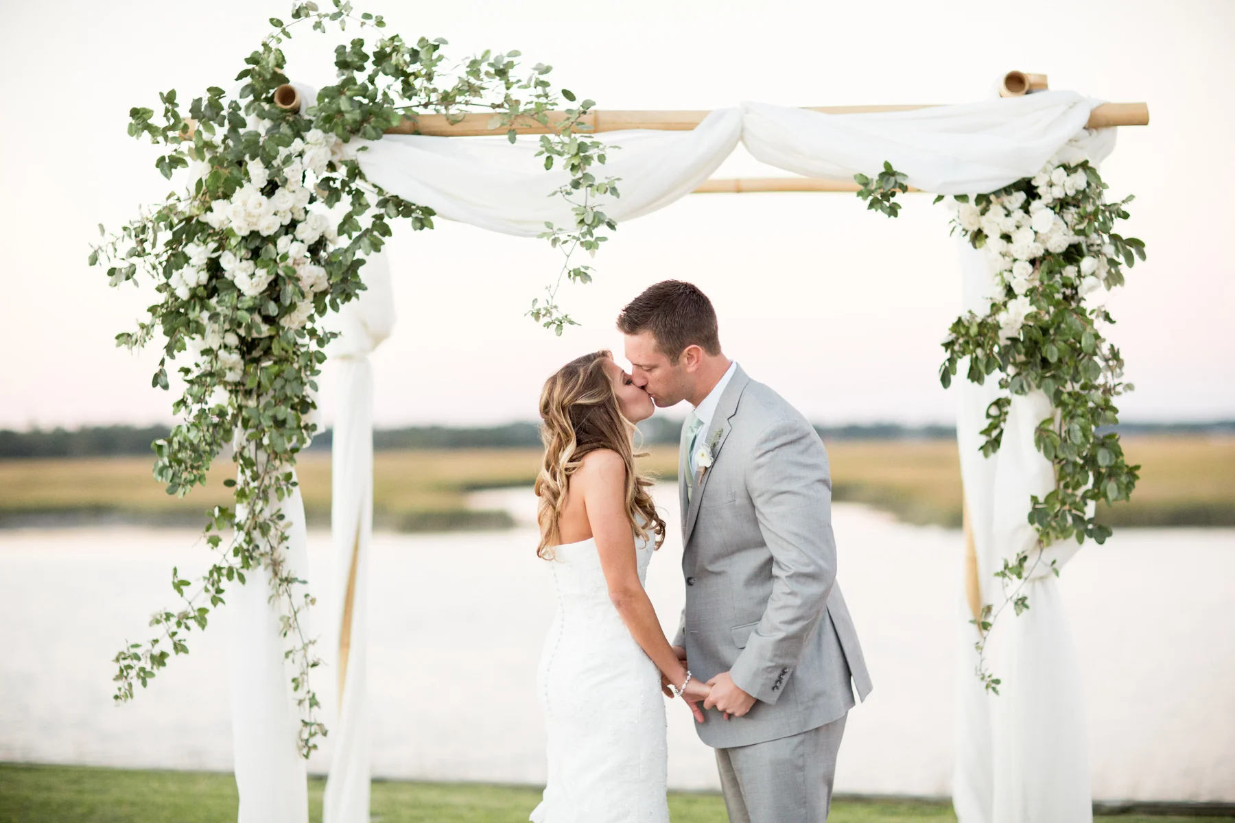 Figure eight island wedding 36.jpg