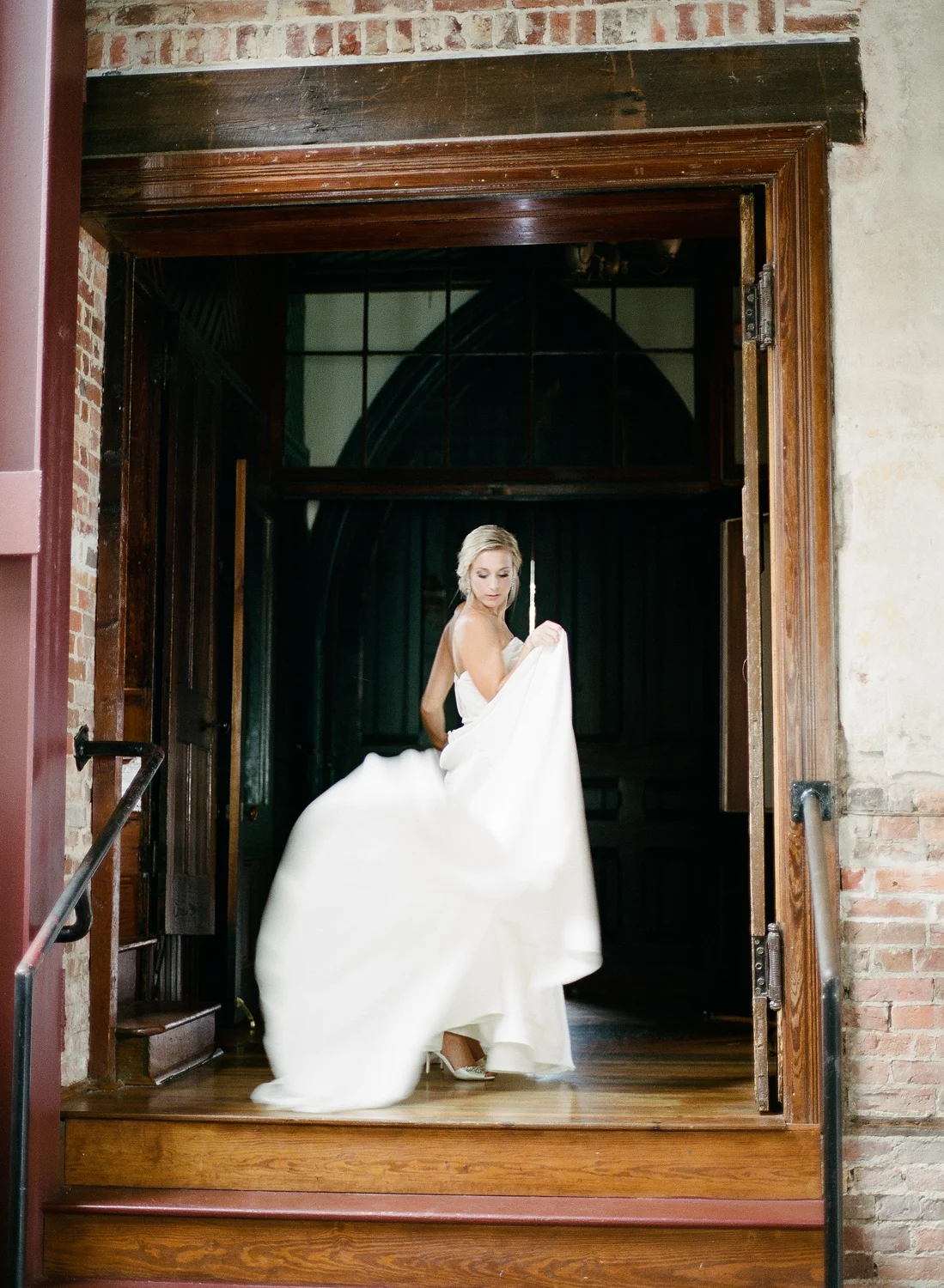 Film Photographer Wedding 05.jpg