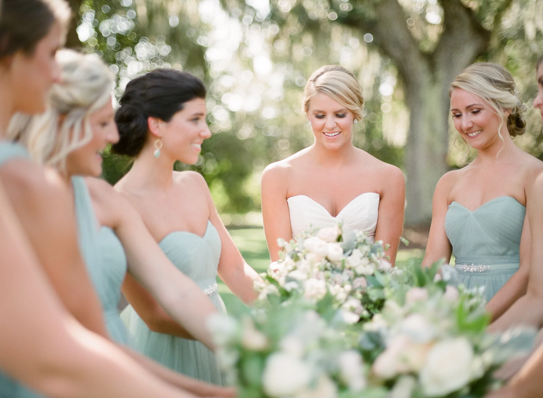 Airlie-Gardens-Wedding-19.jpg