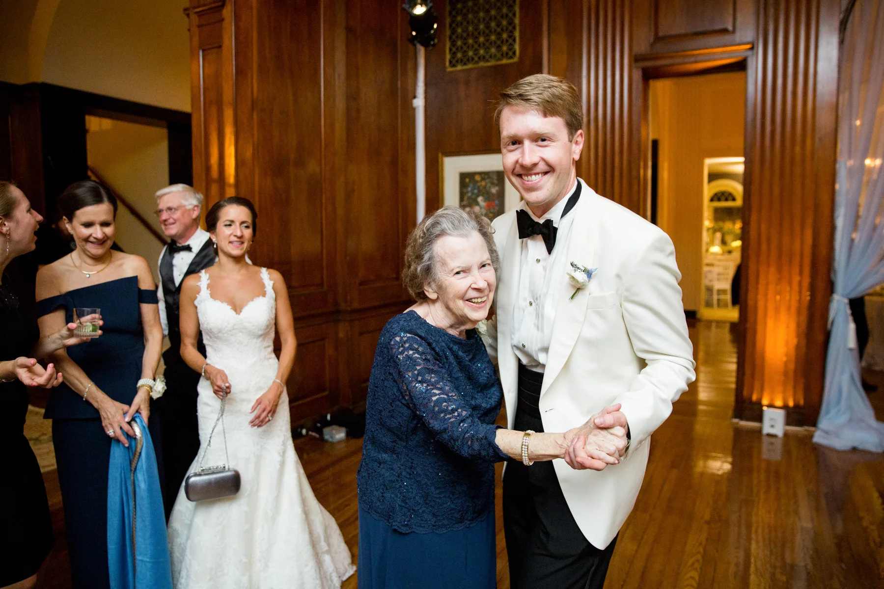 Baltimore-Country-Club-Wedding-057.jpg
