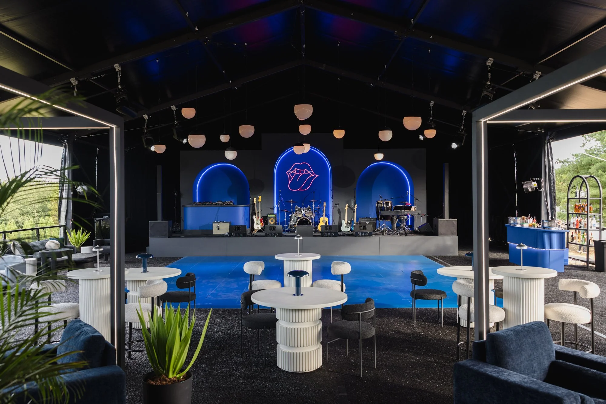 A 60th to remember! 

@fusionlightingproductions 
@evoke_dc 
@starrtent 
@socialsupplydesign 

#eventdesign 
#birthdayparty 
#luxurydecor 
#HamptonsLife 
#hamptonsparty 
#hamptonsphotographer