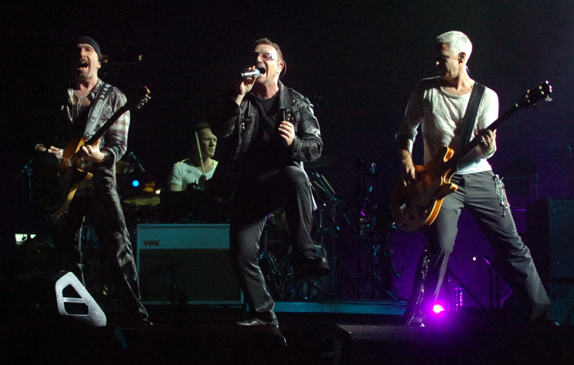 17363_u2-concert.png (Copy)