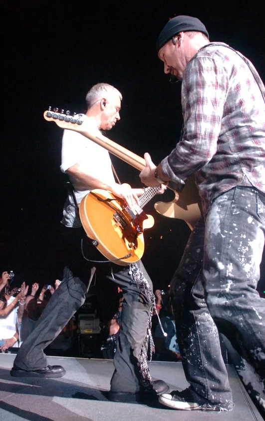 17355_u2-concert.png (Copy)