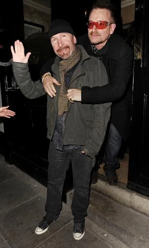 90226mx3_bono_b_gr_03.jpg