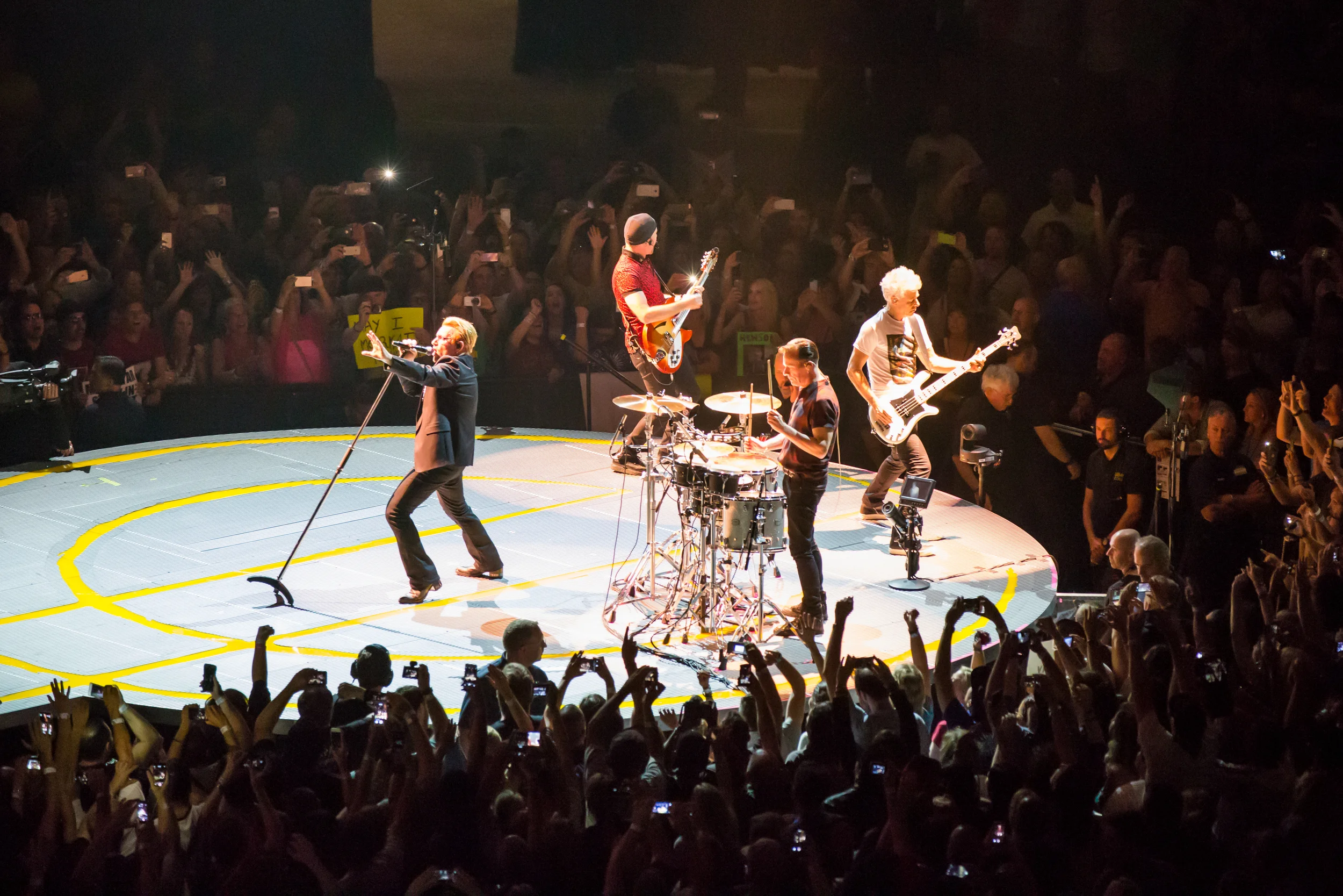 Mark Peterson/ U2TOURFANS 2015
