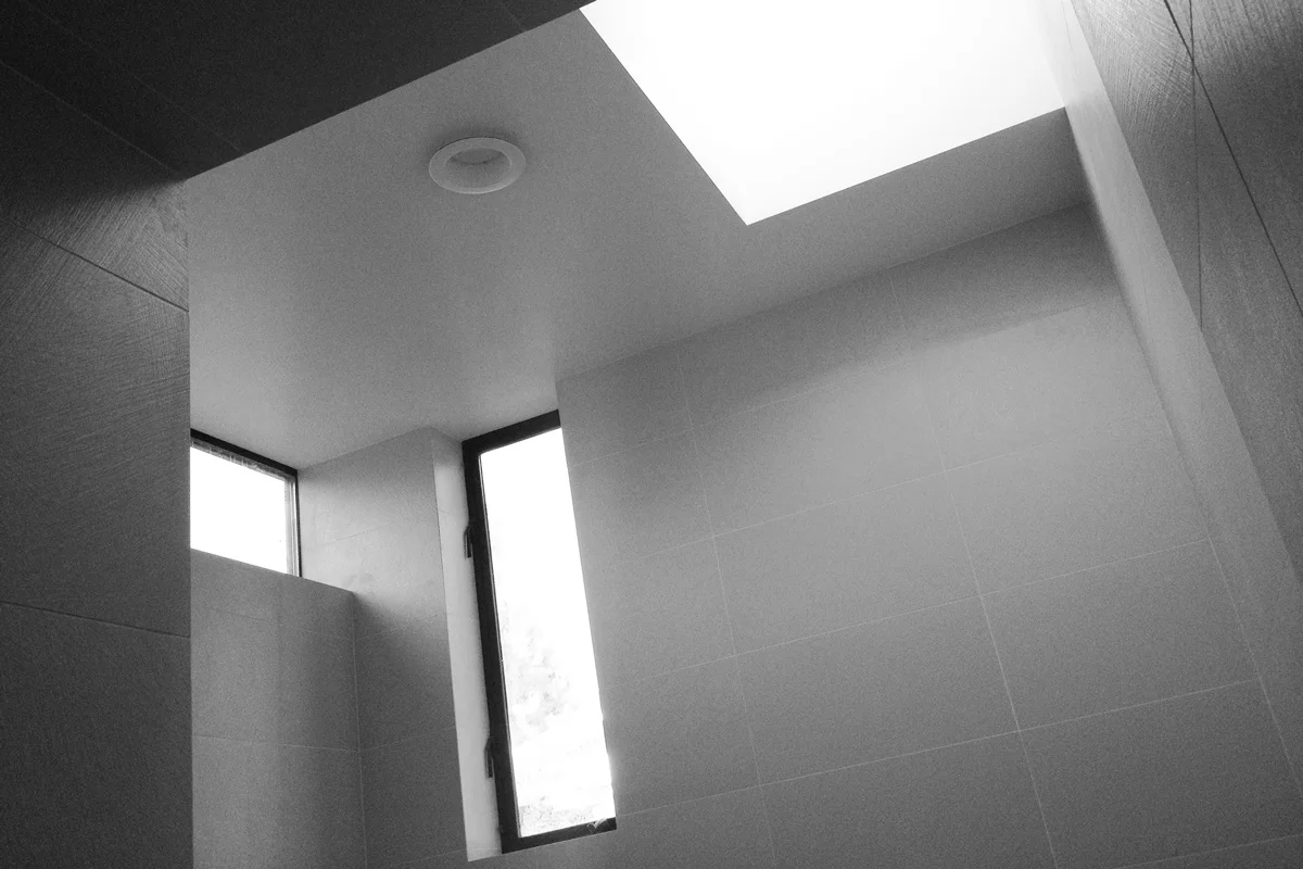MYD-construction-shower-room_BW_1200x800.jpg