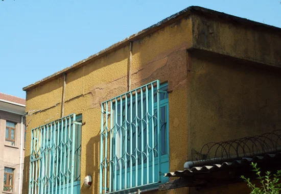 Turkey-Istanbul_turquoise-windows_600x415.jpg