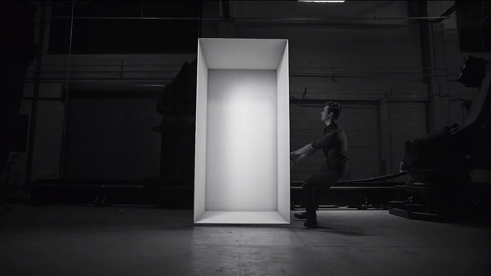 'Box' by Bot & Dolly
