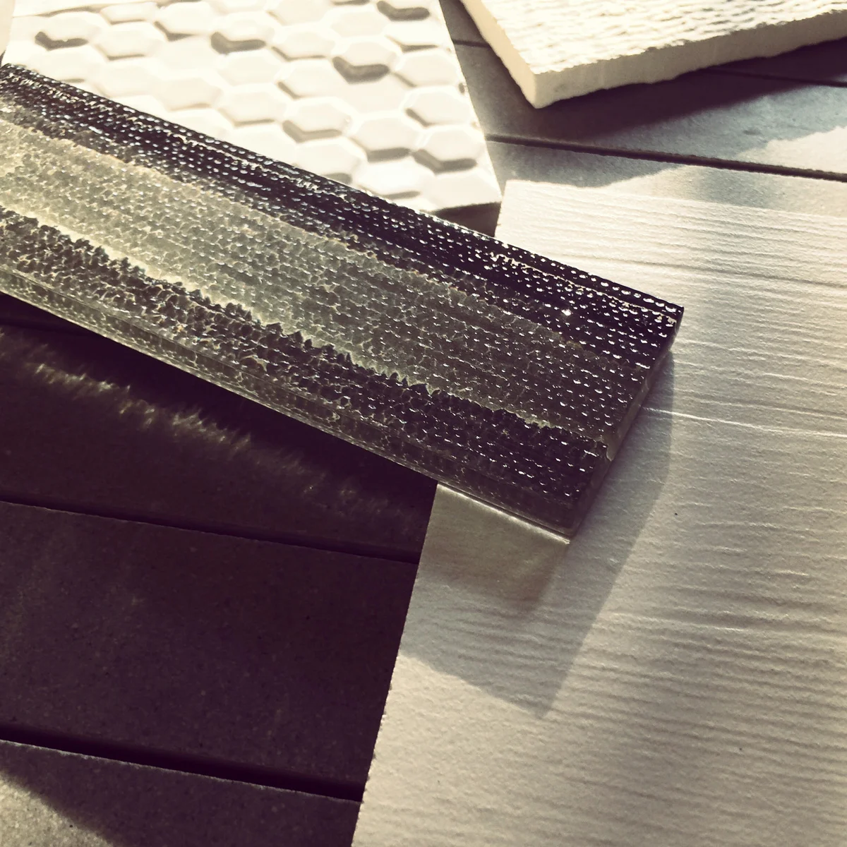 materials / modern bath tile