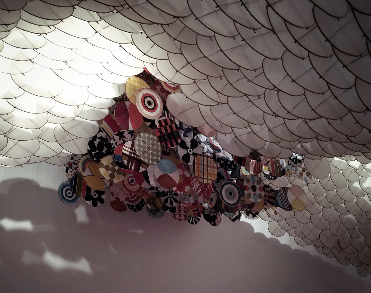 Minimalism + Poetics : 30,000 Suspended Paper Kites at MOCA