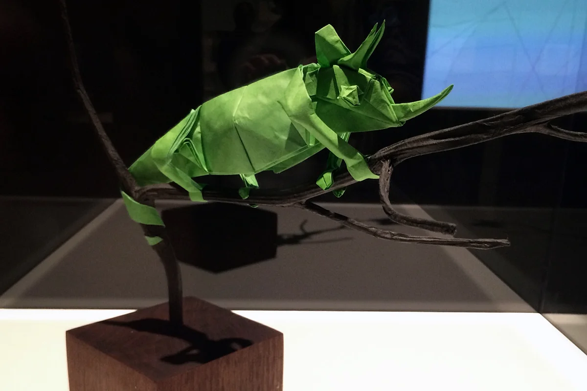 origami chameleon