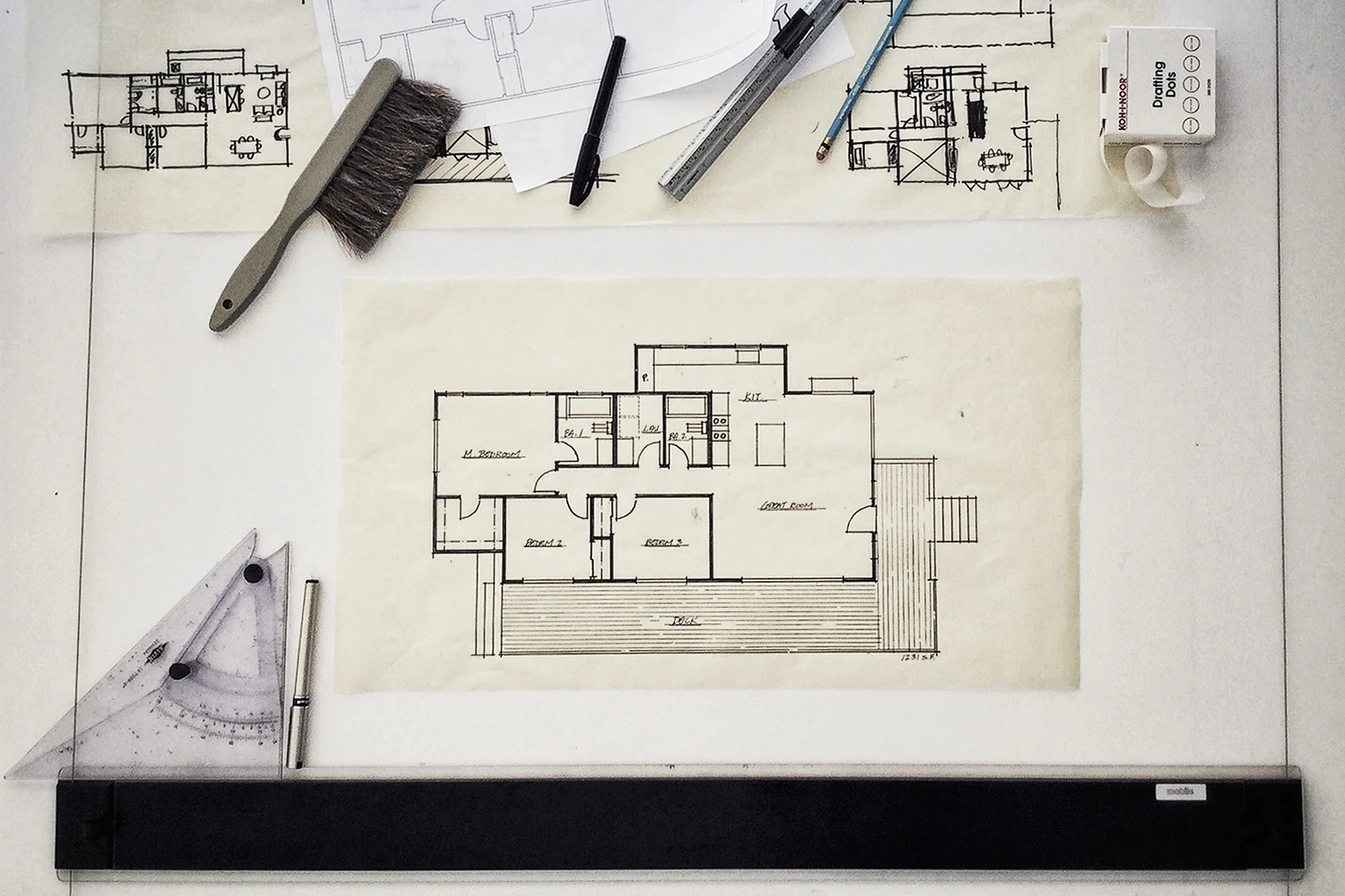 laguna beach cottage floor plan / myd studio