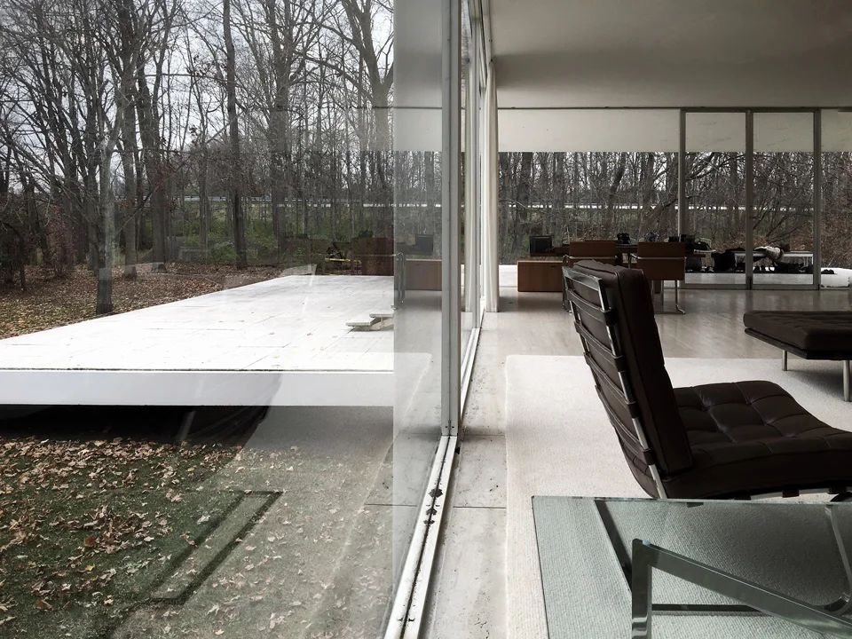Farnsworth House / interior