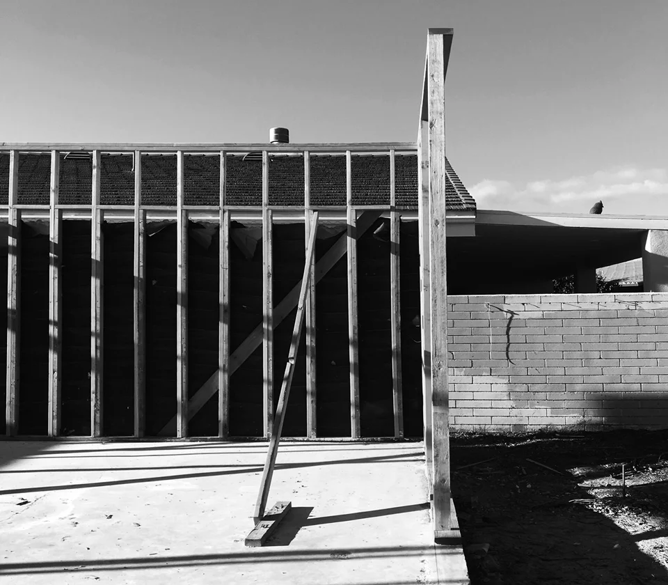 huntington harbour mid-century modern / construction + demolitio