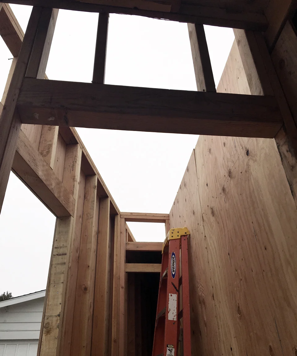 open to the sky / new side entry