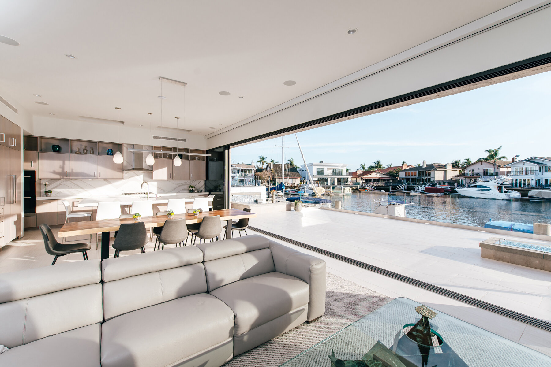huntington harbour contemporary home - myd studio architects