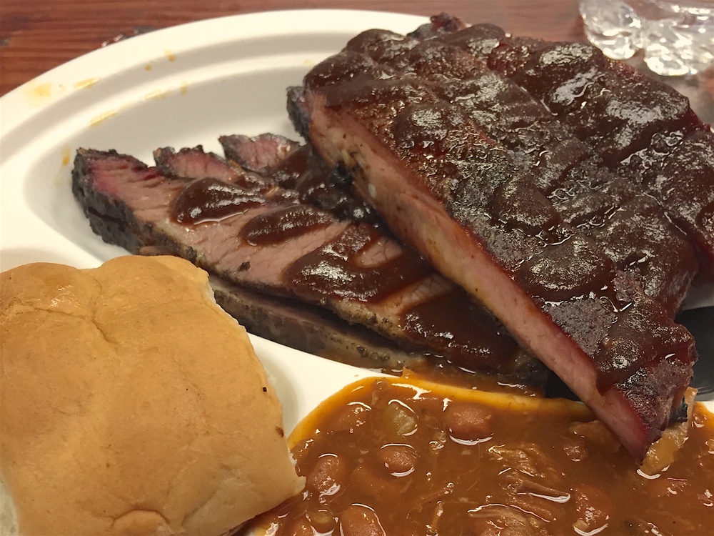 Big Ern's Brisket and Ribs