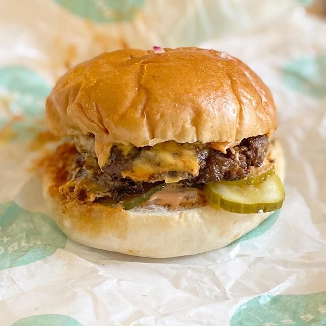 Cheeseburger from @beerburgerstore #burger #cheeseburger #🍔