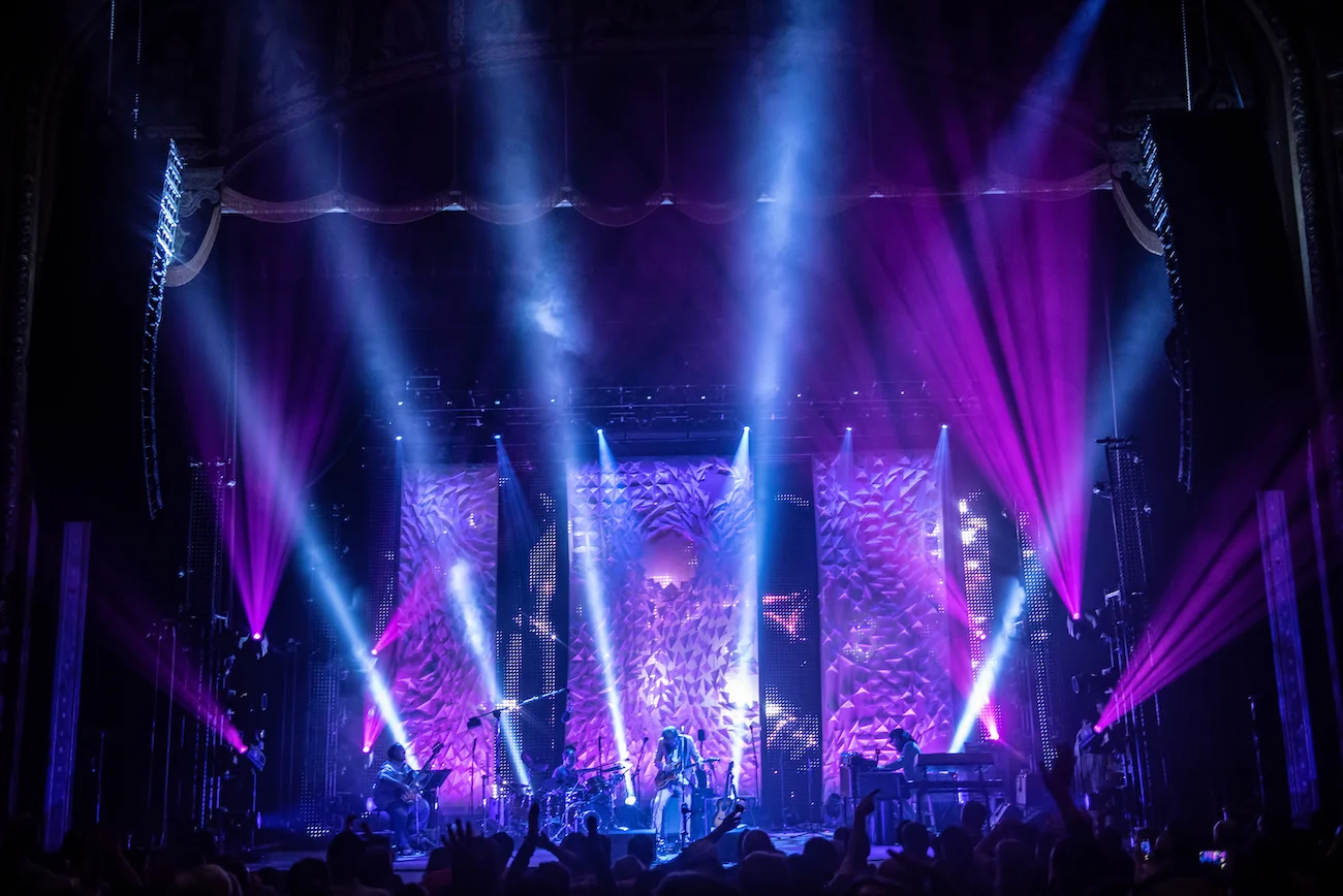 DSCF_1800_Jake_Silco_Ghosts_of_the_Forest_United_Palace_NYC_04_12_2019-1-1-1-37.jpg