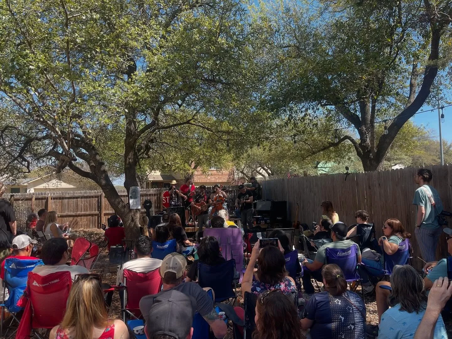 Country Music Sunday!!! 

Our cup runneth over❤️