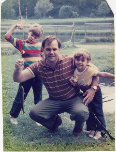 Rachel, Dad, Amanda & the single fish we caught that day