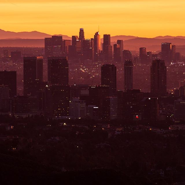 Good morning, #losangeles. Sometimes photographers get lucky with a great-looking shot, but more often than not, the best images took a lot of planning, experience to know how to shoot it just right, the right equipment, and a lot of patience. I trai