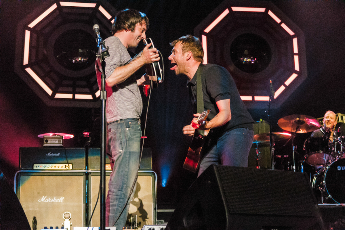 Damon Albarn and Graham Coxon of Blur reunited on stage at Madison Square Garden in New York City (photo by Matt Condon/ @arcane93 )