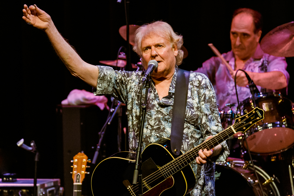 Dave Cousins of Strawbs performing at the Sellersville Theater in Sellersville, PA on May 7th, 2016 (photo by Matt Condon / @arcane93 )