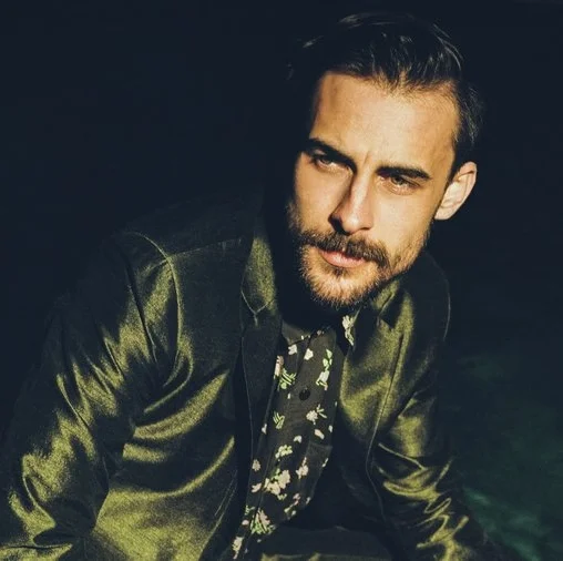 robertellis-dcondren-hi-08_wide-3b077a1eebe74cb7a9b32cf7539f70a38e41ee1e-s900-c85.jpg