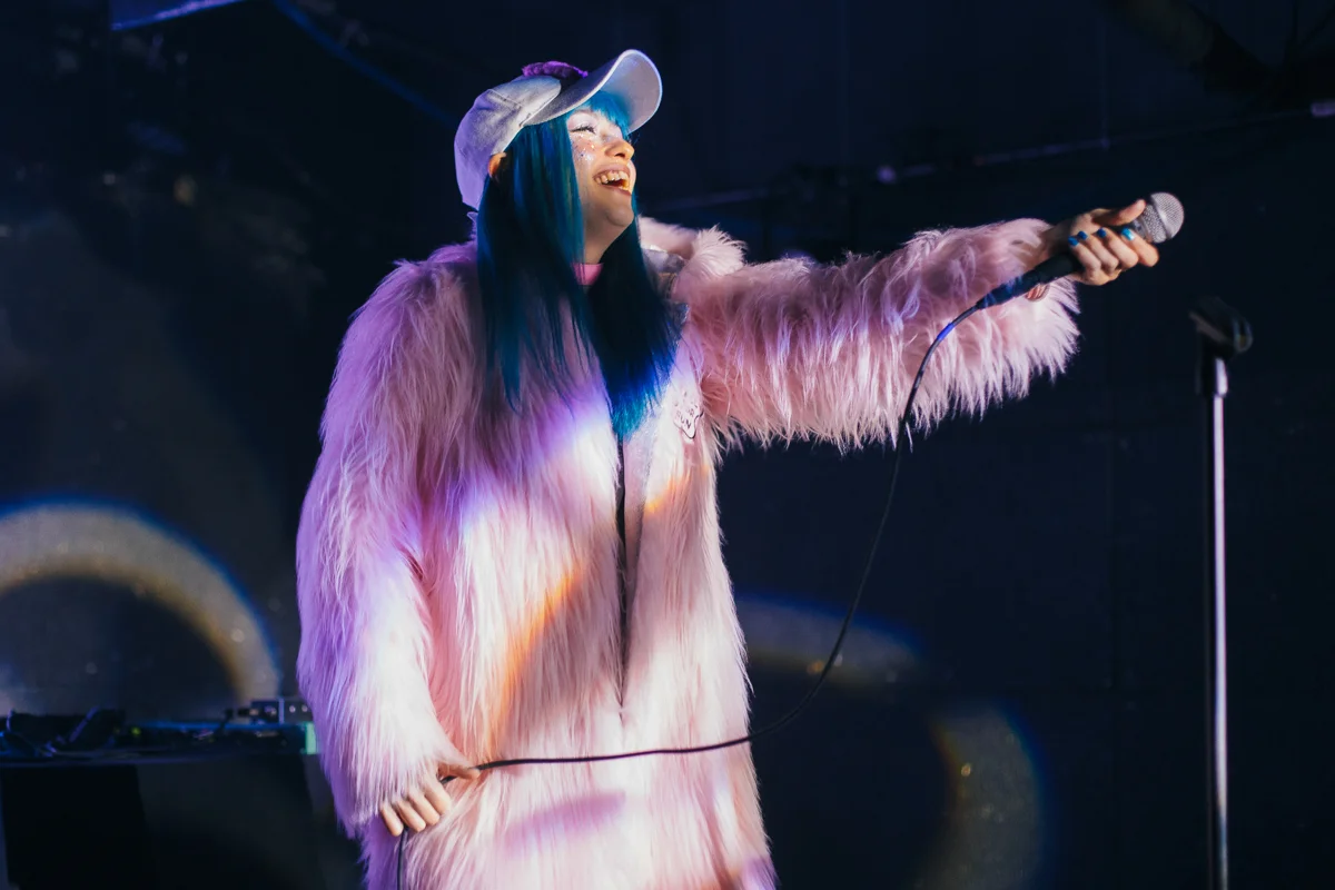 Sarah Midori Perry of Kero Kero Bonito at U Street Music Hall in Washington, DC - 11/5/16 (photo by Mauricio Castro/ @TheMauricio )