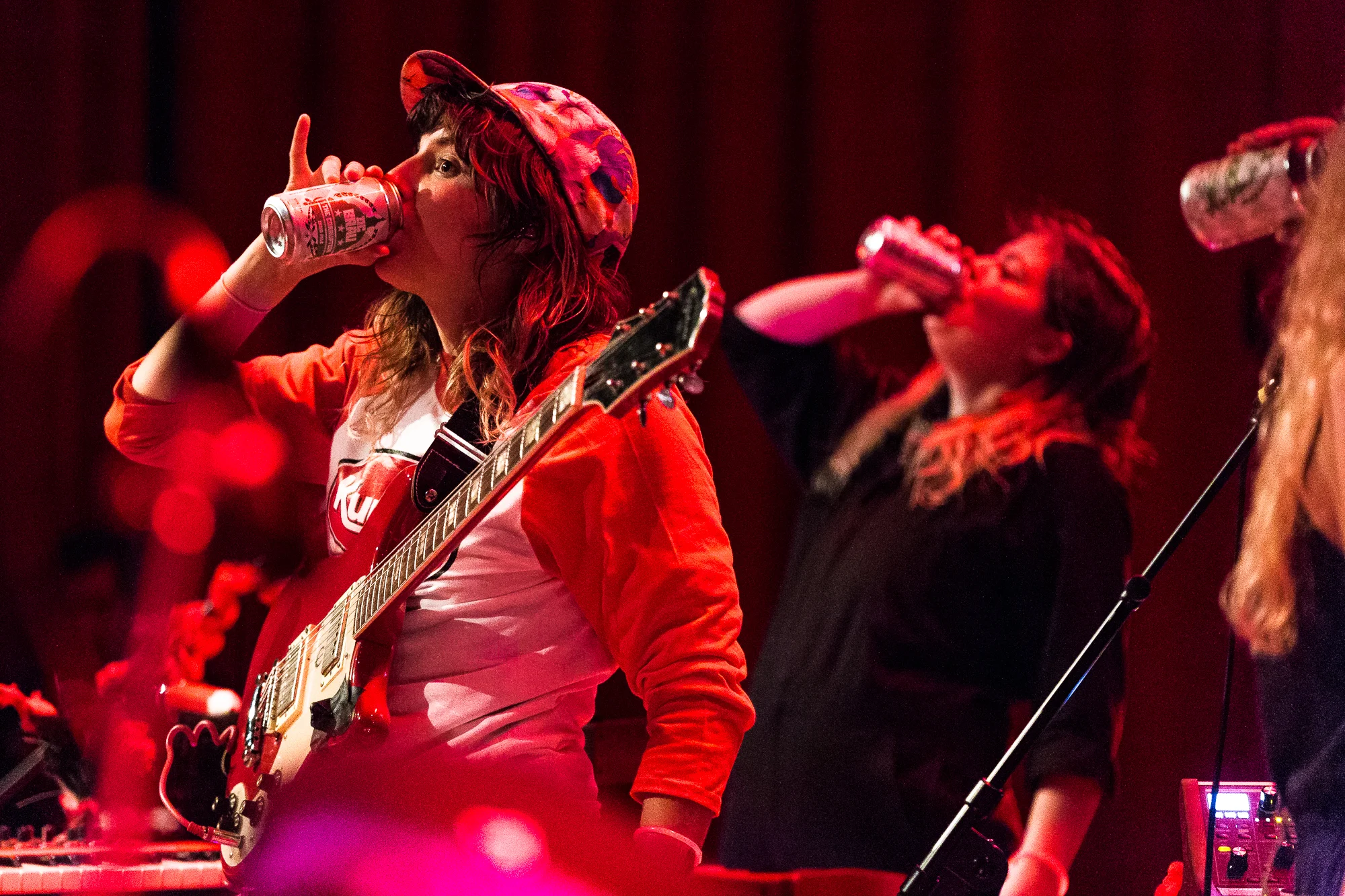 Caroline Rose at Miracle Theatre (Photo by Mauricio Castro / @themauricio )