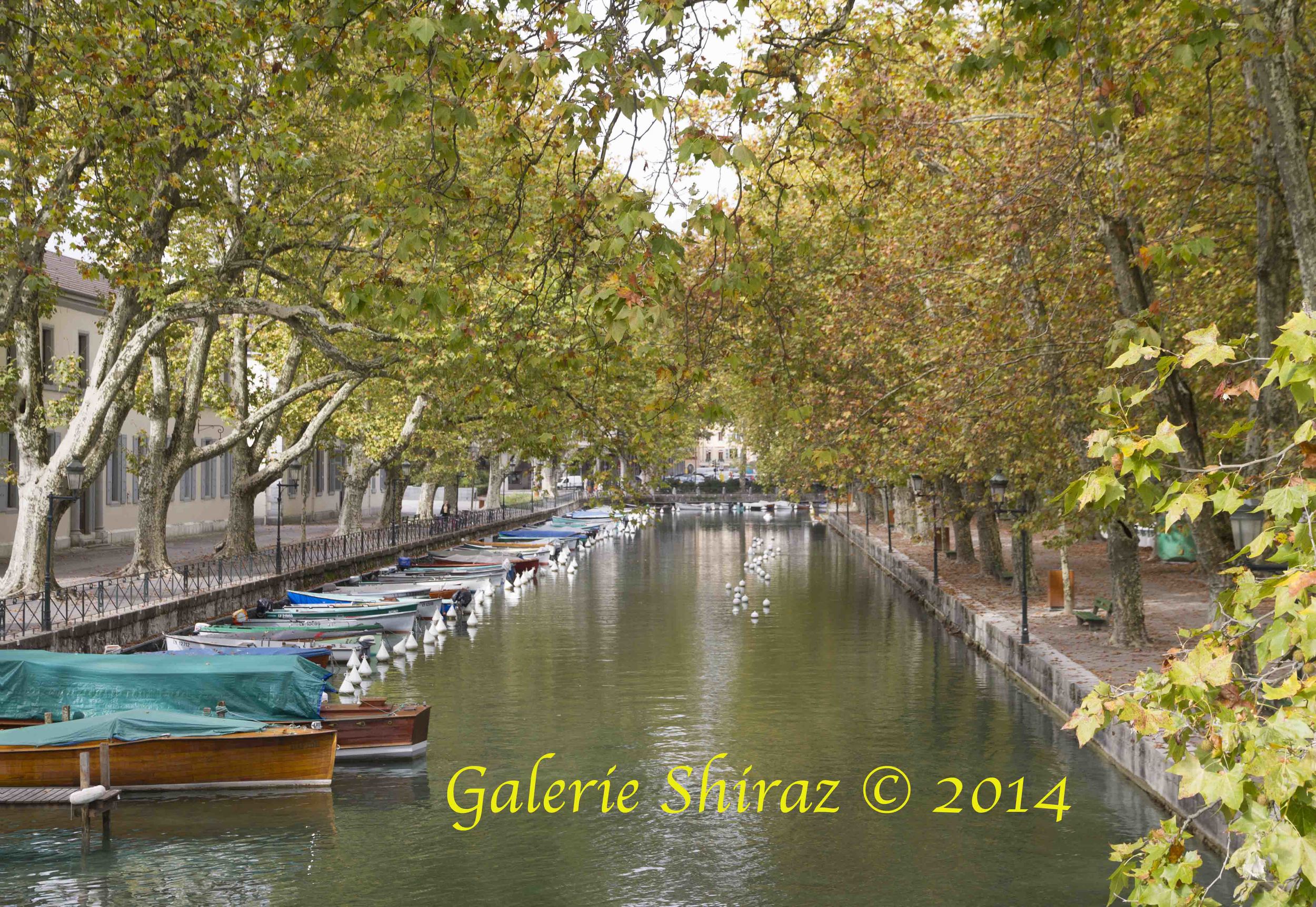 Canal Bridge Annecy.jpg