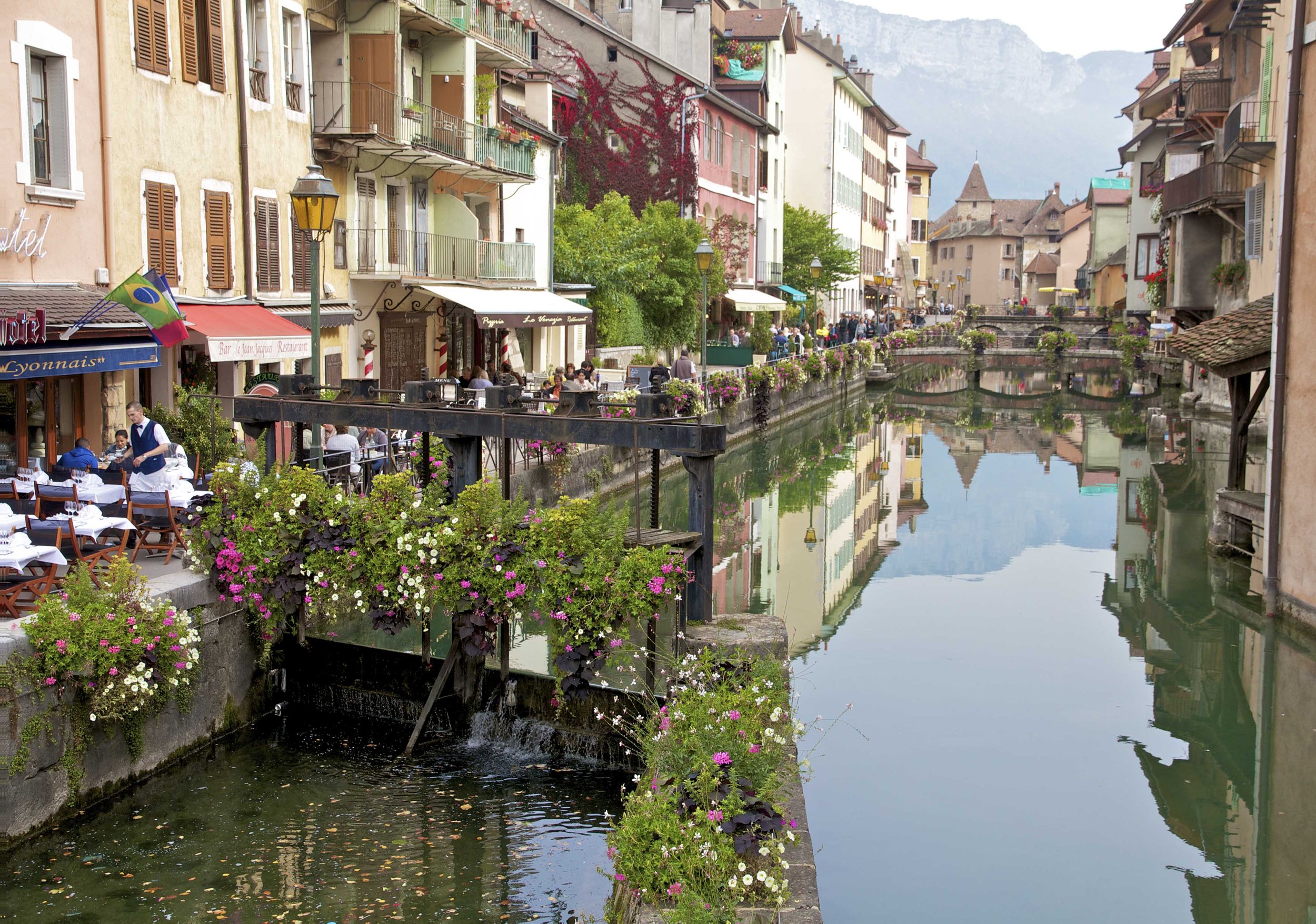 Lunchtime in Annecy - Haute-Savoie
