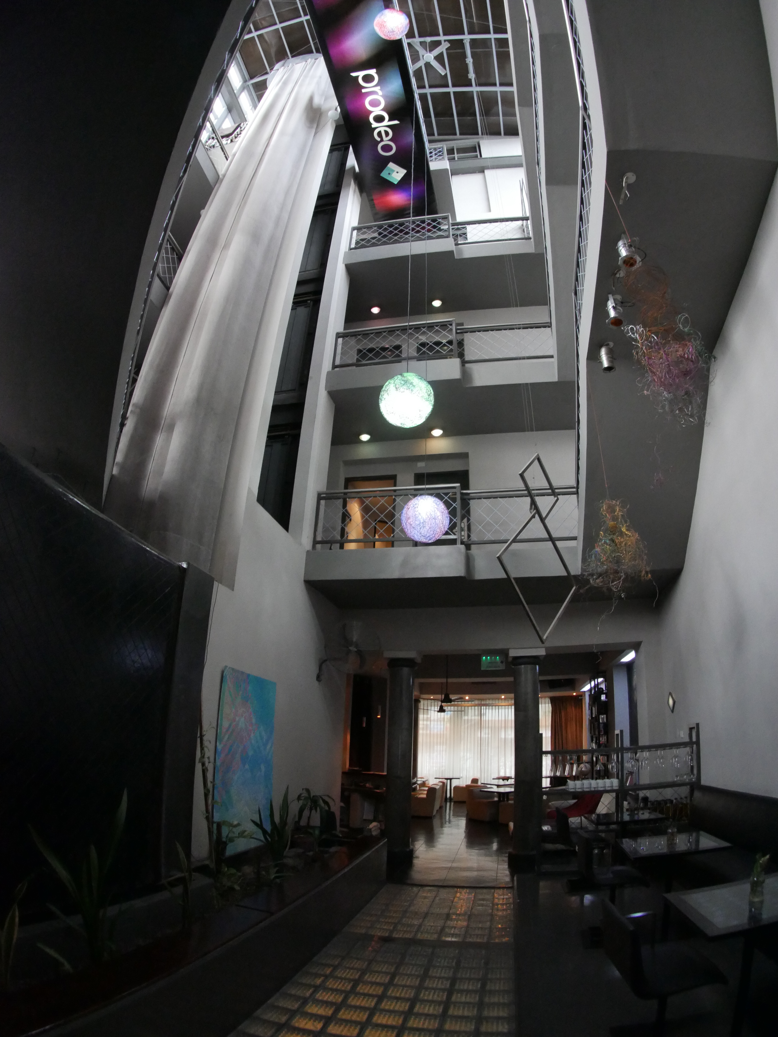 Prodeo_Hotel_Atrium.jpg