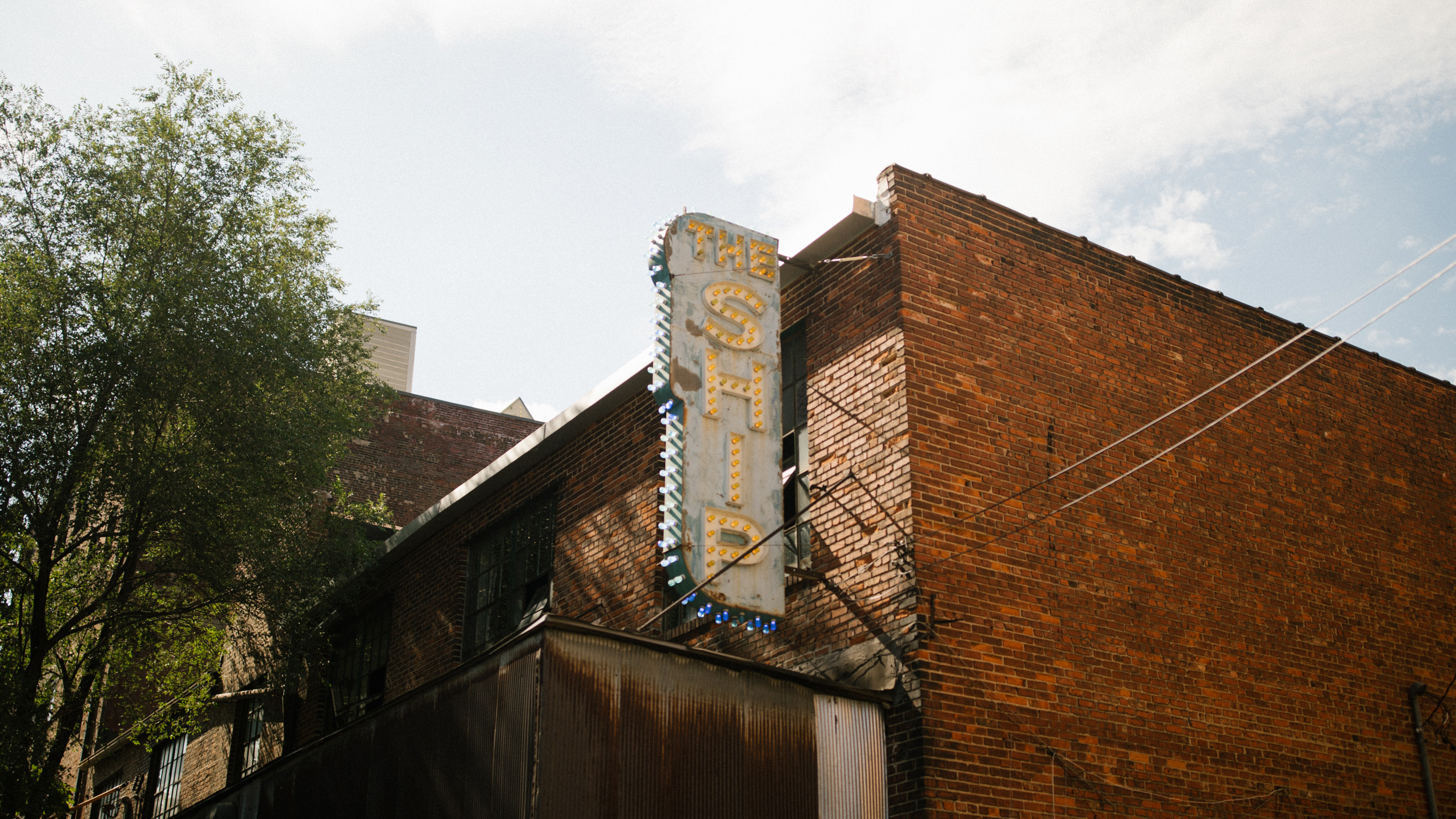 alec_vanderboom_john_micahel_lucy_kansas_city_wedding_photographer-0051.jpg