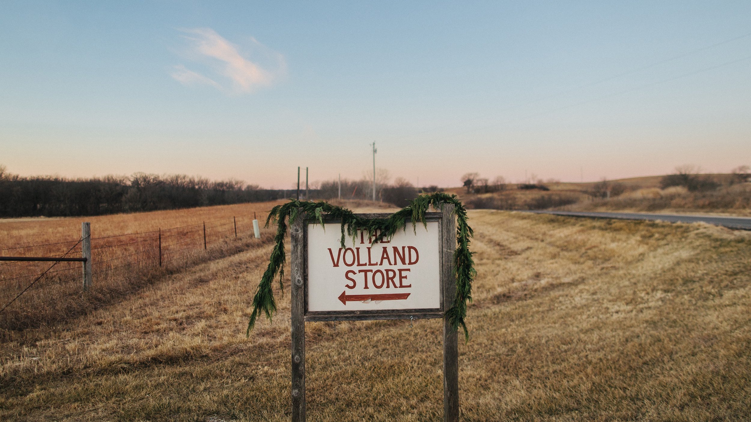 alec_vanderboom_rachel_and_harrison_alma_kansas_wedding_the_volland_store-0020.jpg