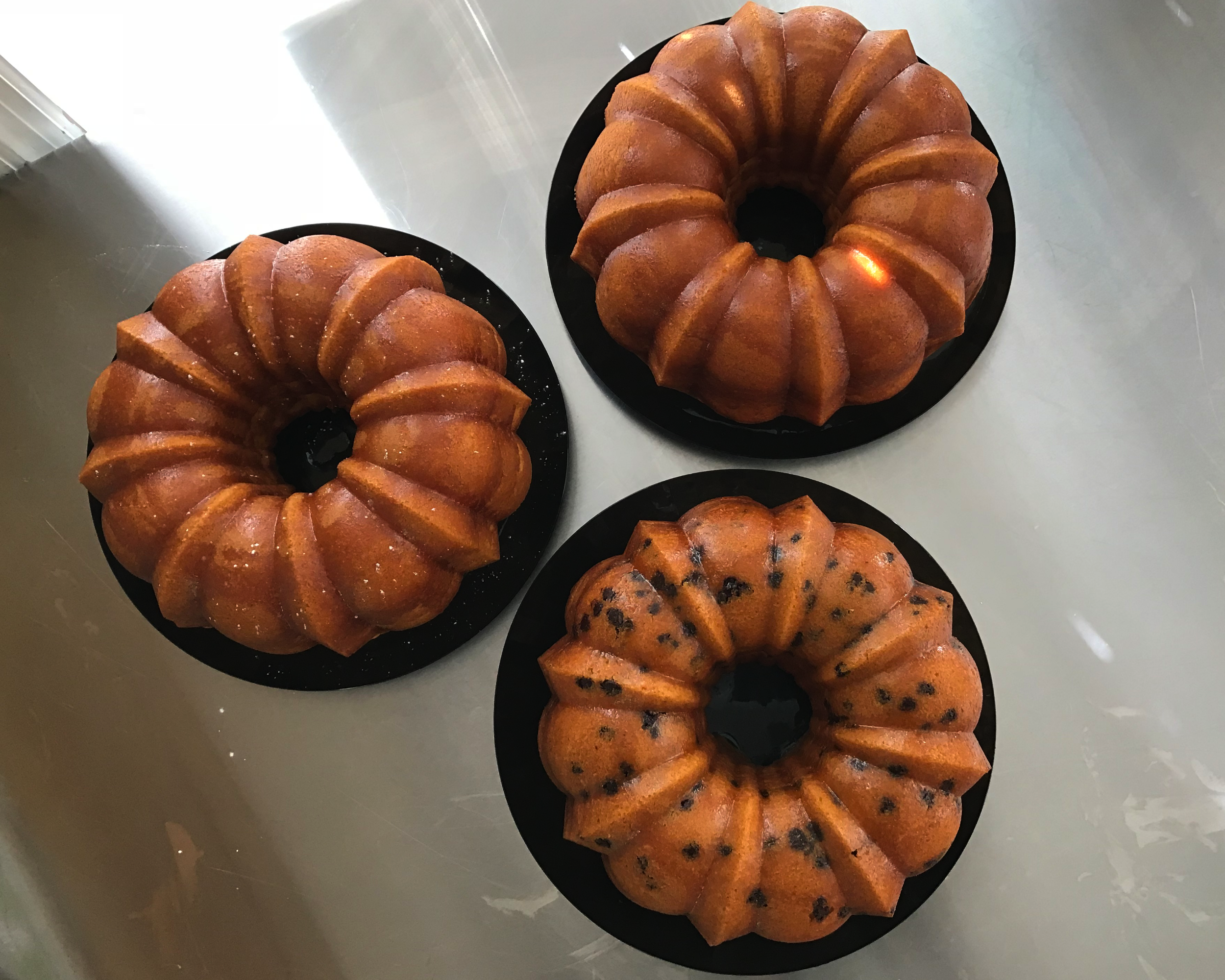 Dark Chocolate Chip & Naked Rum Cakes