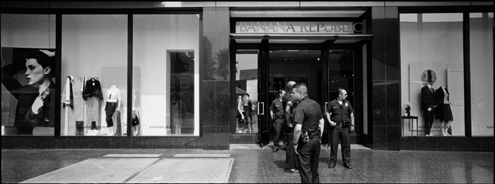 Banana Republic, 2003.