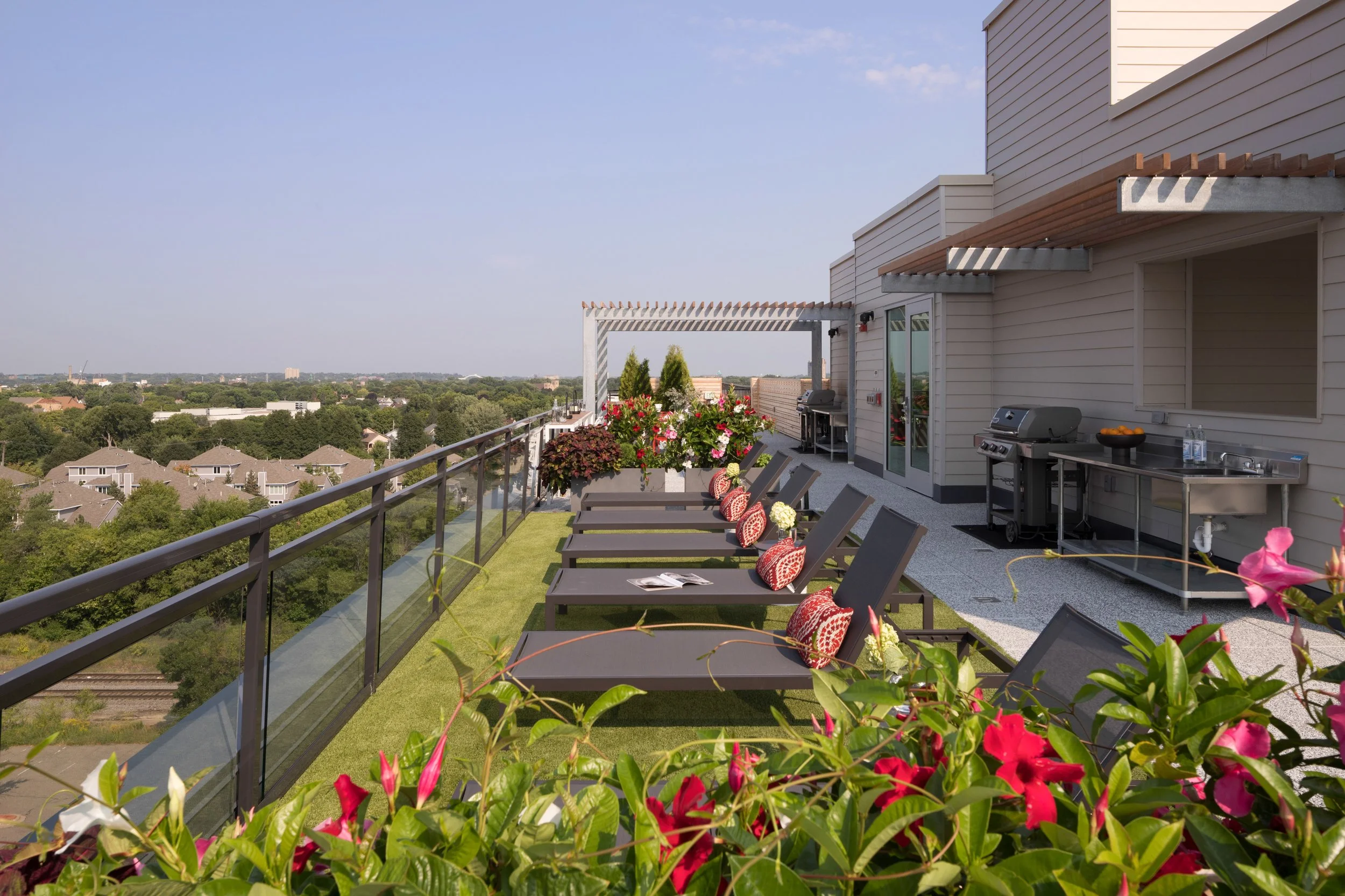 GIBSON ROOFTOP 5.jpg