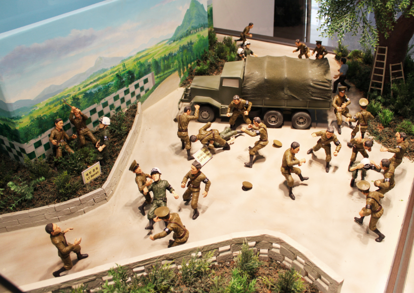A little toy reenactment of the 1976 Axe murder incident that took place in the Joint Security Area neutral zone
